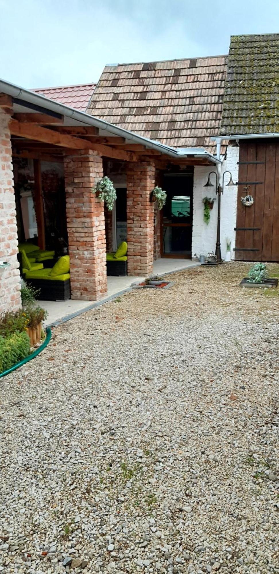 Ubytovanie Na Dedine Chocholna-Velcice Exterior foto